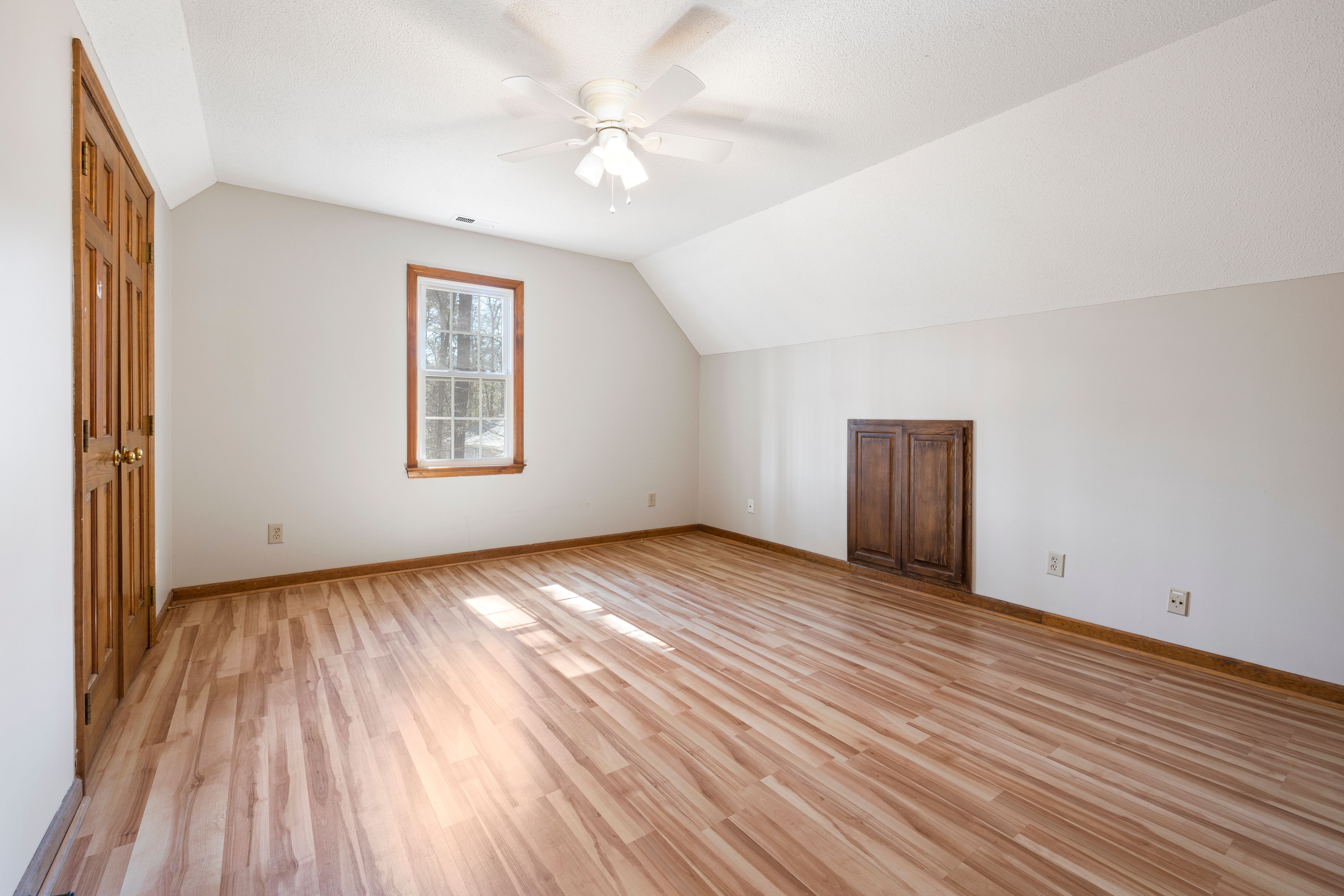 Clean garage after a junk removal project